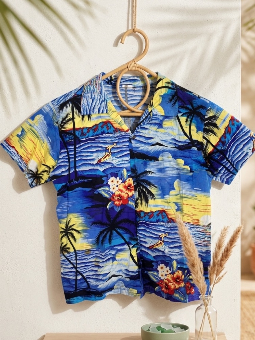 PALMWAVE HAWAII Boys Button-Down Resort Wear Shirt Tropical Island Scenic Print
